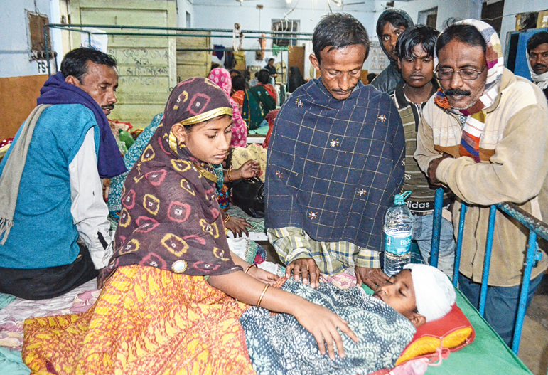 কটূক্তি র প্রতিবাদ, বালককে অপহরণের চেষ্টা