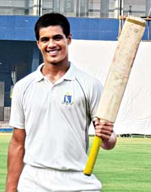 ঋত্বিকের ডাবলে রানের পাহাড়ে বাংলা