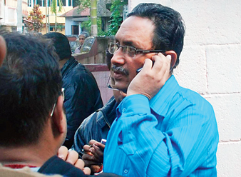 মেধাবী সুমন্তিকার মৃত্যু মেনে নিতে পারছে না পাহাড়ি পাড়া