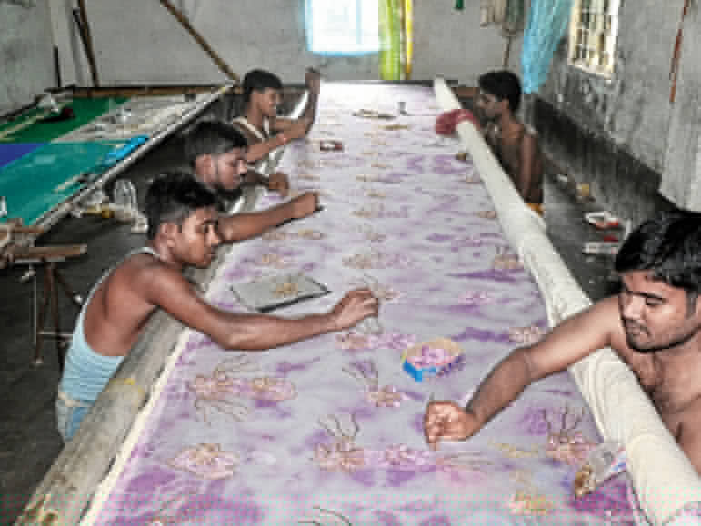 zari saree madi in arambag going to gujarat, mumbai for sell