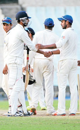 তিন পয়েন্টের চক্রব্যূহে বন্দি হয়ে বাংলা আবার হারাল অভিমন্যুকে