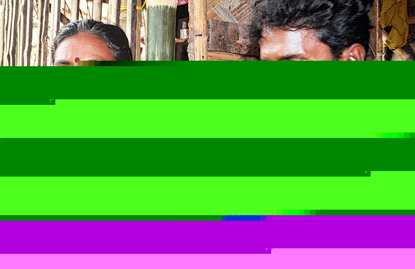 বাজের আওয়াজে নির্বাক গ্রাম, পুজো নিষ্প্রদীপ