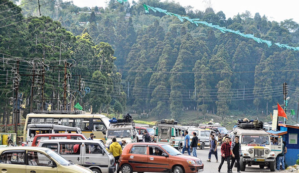 একাধিক প্যাকেজ দিয়ে পর্যটক টানতে চায় রাজ্য