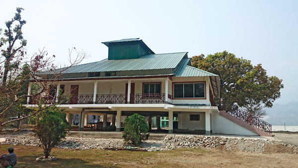 মমতা যাচ্ছেন, সব বুকিং বাতিল