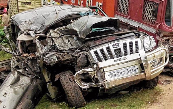 পথ দুর্ঘটনায় মৃত্যু তিনজনের, জখম ৩  