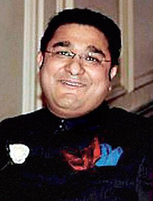 Swraj Paul's son falls to death in London