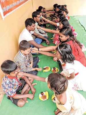 পুজোর টাকা বাঁচিয়েই ভাইফোঁটা পটেলনগরে