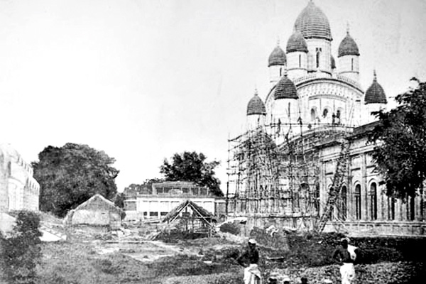 লাইভ দেখানো হল দক্ষিণেশ্বরের পুজো