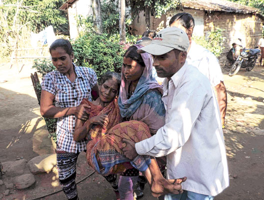 চিকিৎসার ব্যবস্থা করলেন অধীর