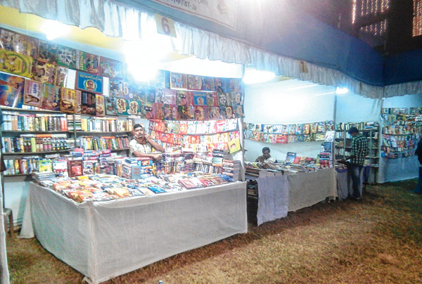 সামনে পরীক্ষা, তাই ভিড় নেই শিশু বইমেলায়