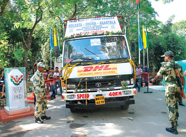 যাত্রী চলাচল