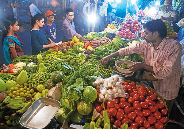 শীতের সব্জি এখনও আগুন উত্তরে
