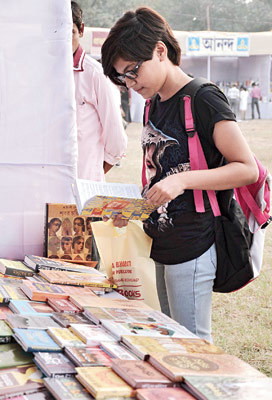 জেন-ওয়াইয়ের ভিড়, ঝোঁক গোয়েন্দা গল্পেই