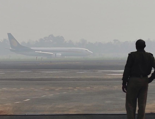 Dense fog interrupts flight at kolkata dgtl  