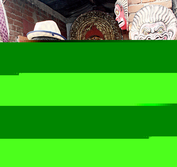 মুখোশ-মেলায় জমজমাট চাড়িদা