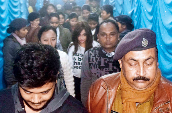 Monali Thakur Surround by police at Alipurduar