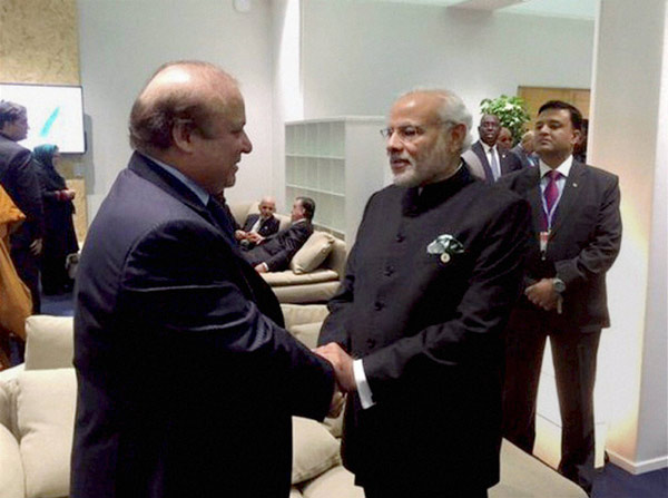 Modi suddenly visits Lahore on way back to Delhi for greeting Nawaz on birth day dgtl