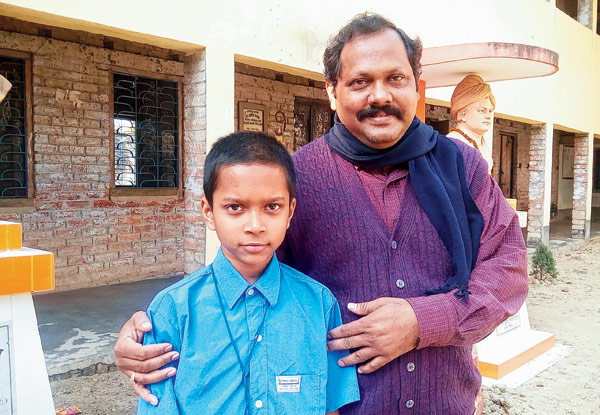 চালে পোকা রোখার বার্তা দিতে চণ্ডীগড় যাচ্ছে অতনু