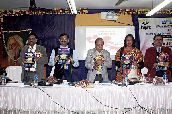 মেধাবী পড়ুয়াদের লক্ষ্য হোক বিজ্ঞান গবেষণা, বার্তা শিবিরে