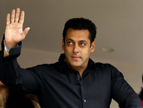 who was the first girlfriend of salman? dgtl