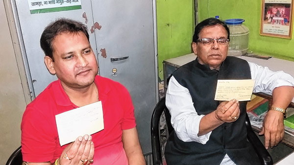 তিলককে হুমকি, ইঙ্গিত দলে বিরোধীদের দিকে
