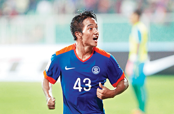new bhaichung takes the responsibility to protect coach's job 
