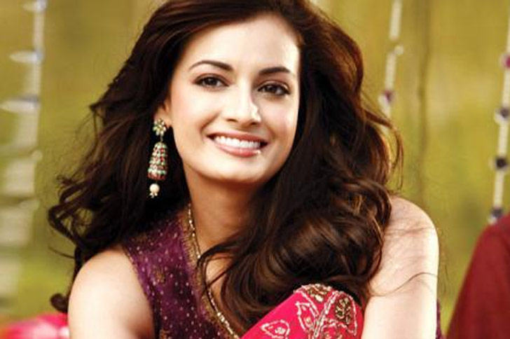 Picture Gallery of Dia Mirza dgtl