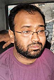 Saradha Scam : Manoj Nagel at Sreerampur court