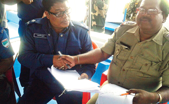 মৈত্রীর বার্তা দিতে গিয়েই অশান্তি, সামাল দিল পুলিশ