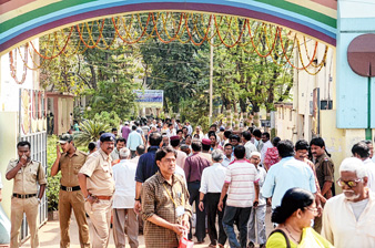 সমবায় ব্যাঙ্কের ভোটে ছাপ্পা, বুথ দখলে অভিযুক্ত তৃণমূল