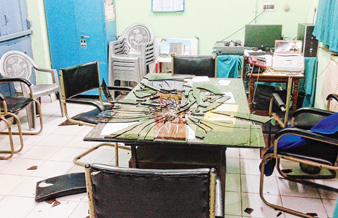 রেফার করা শিশুর মৃত্যু, হাসপাতালে ভাঙচুর চালাল ক্ষুব্ধ জনতা