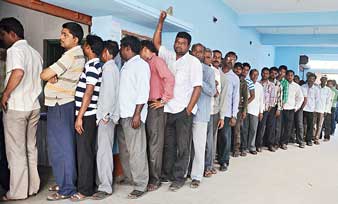 গ্রন্থাগারের ভোটে সন্ত্রাসের অভিযোগ