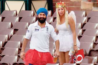 কাপ অন্দরমহলে