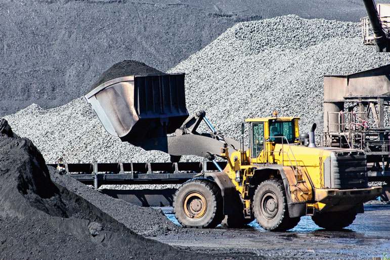 government re-examining nine auctioned coal mine's tenders
