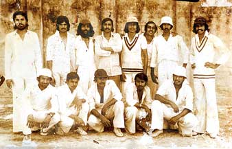 বসিরহাটের প্রাক্তন ক্রিকেটাররা।