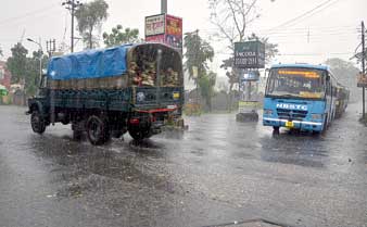 Hailstorm before vote evening and rain forecast increase blood pressure of party leaders
