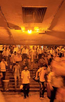 Dust creates problem at Howrah subway