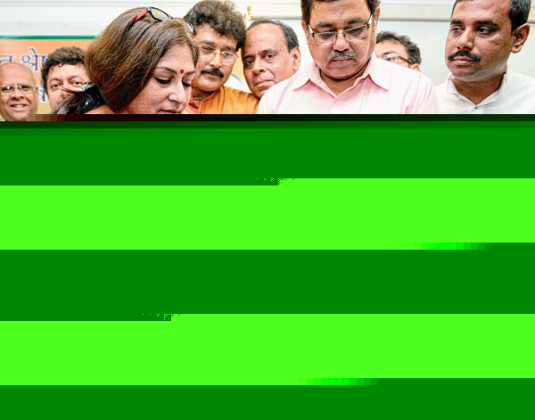 Rupa Ganguly shout for better health service of State