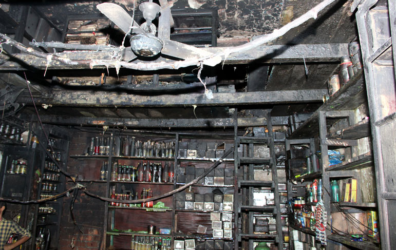 Fire broke at Titagarh market