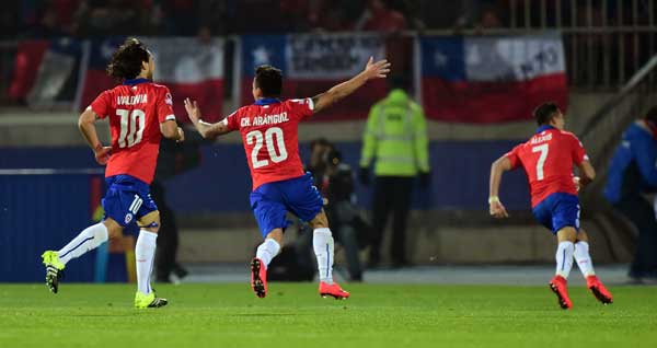 Chile beat Uruguay 1-0 to reach Copa semis