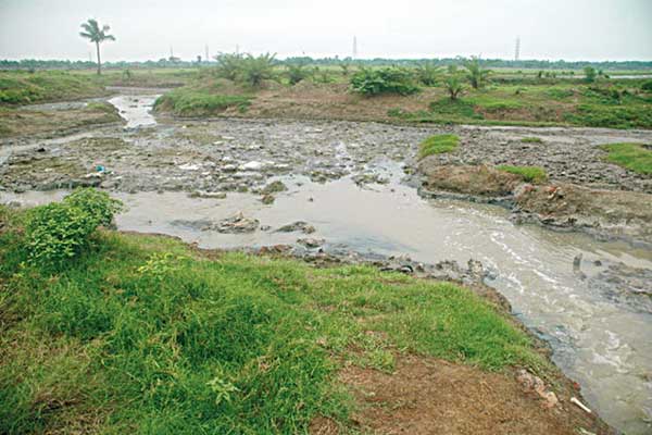 pollution creates hindrance in new investment at bantala