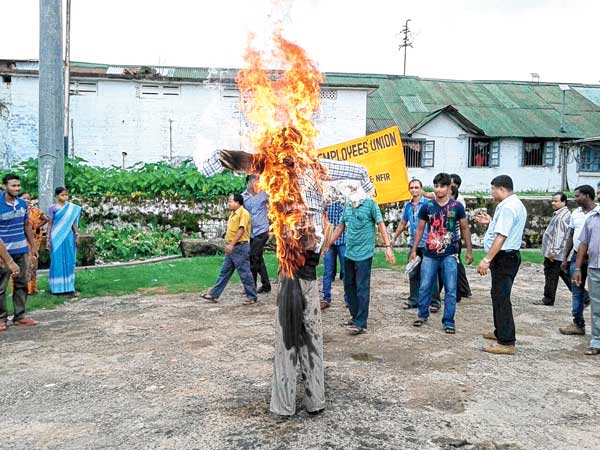 Agitation of Rail worker at Burak