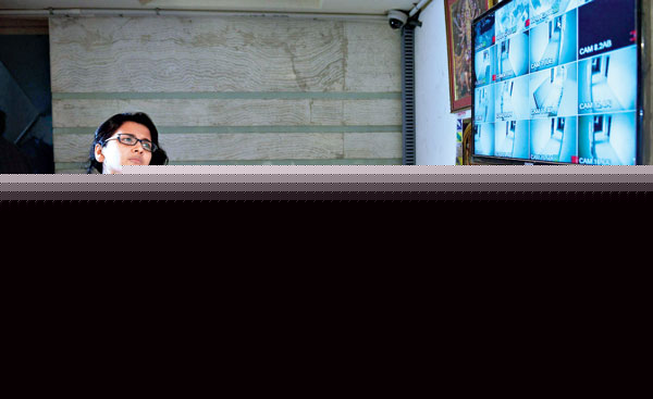 burglary in the flat of rachana bandyopadhyay suspects her maid