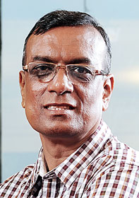 মাইক্রো ফিনান্সের পরে গ্রামে মাইক্রো-স্কুল বন্ধনের