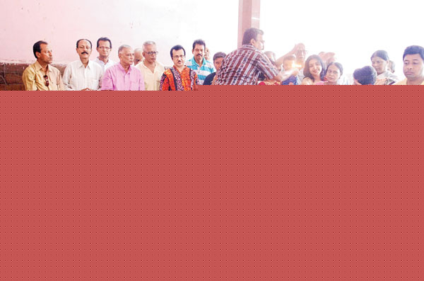 প্রথা মেনে কাঠামো পুজো শিলিগুড়িতে