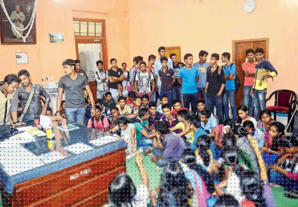 ভর্তি ঘিরে টিএমসিপি-র গোষ্ঠী বিবাদ