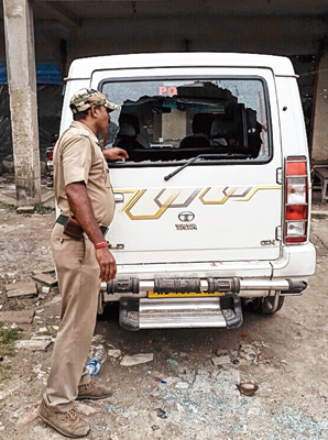 ক্ষতিপূরণের ফর্ম নিয়ে অশান্তি