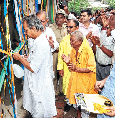 কলেজের নতুন ভবন উদ্বোধন 