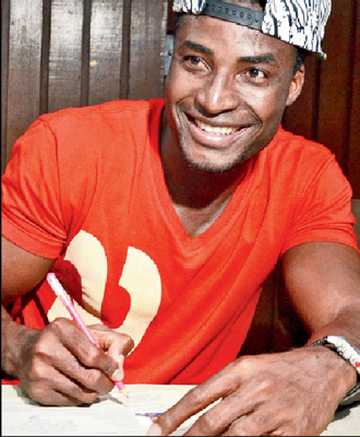 আভেস্কা আজ বাগান অনুশীলনে