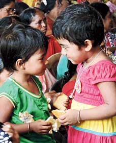 শিশুদের পানীয় মিলবে সাঁইথিয়ায়